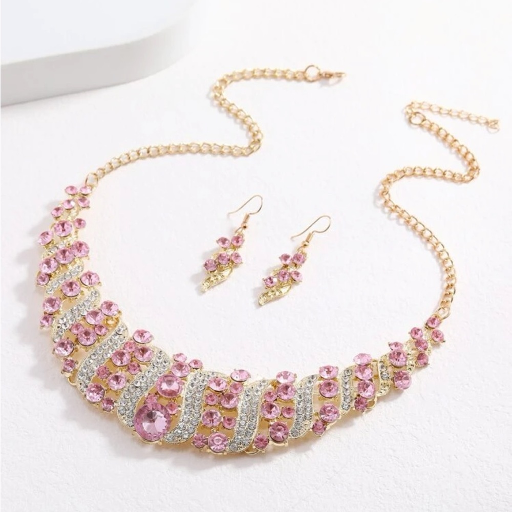 RhineStone Decor Necklace with Pair of Drop Earring Set